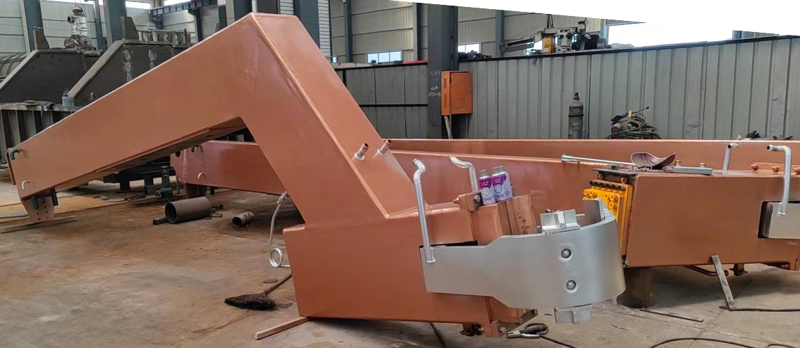 Conductive Cross Arm to Improve Melting Efficiency