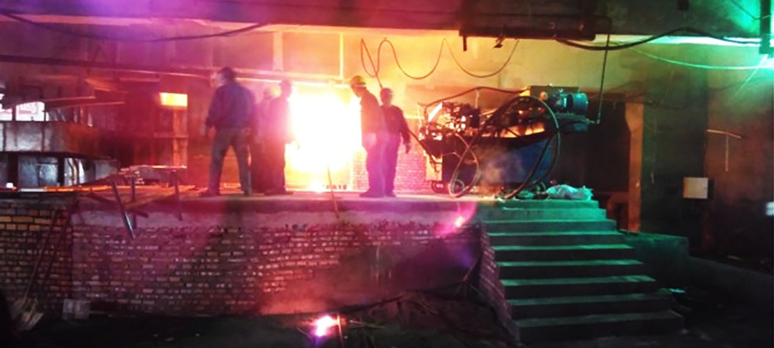 low and micro-carbon ferrochrome furnace