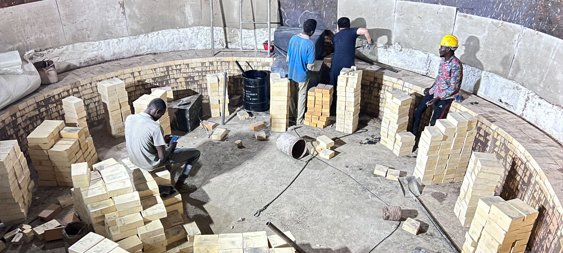 Silicon Dioxide and Refractory Materials: Selection and Application of Furnace Lining Materials