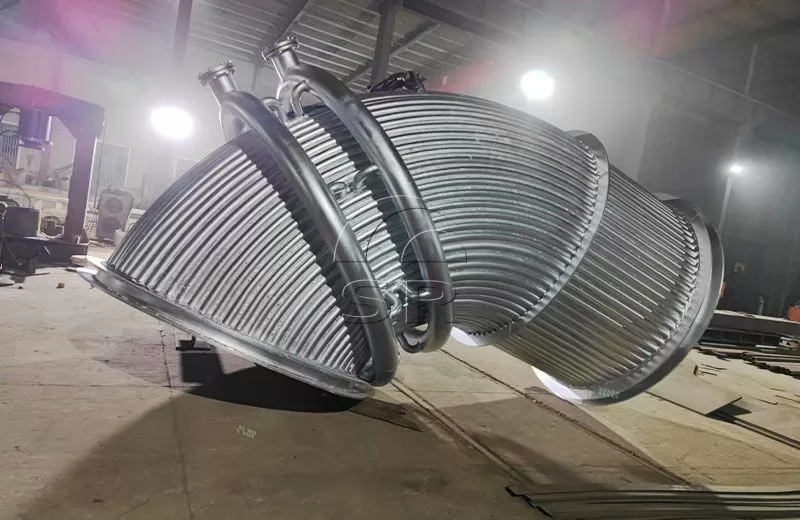 Water cooled fume elbow for de-dusting system
